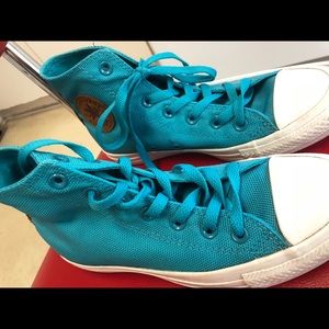 Aqua high top converse